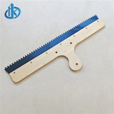 Scraper Dengan Gagang Kayu